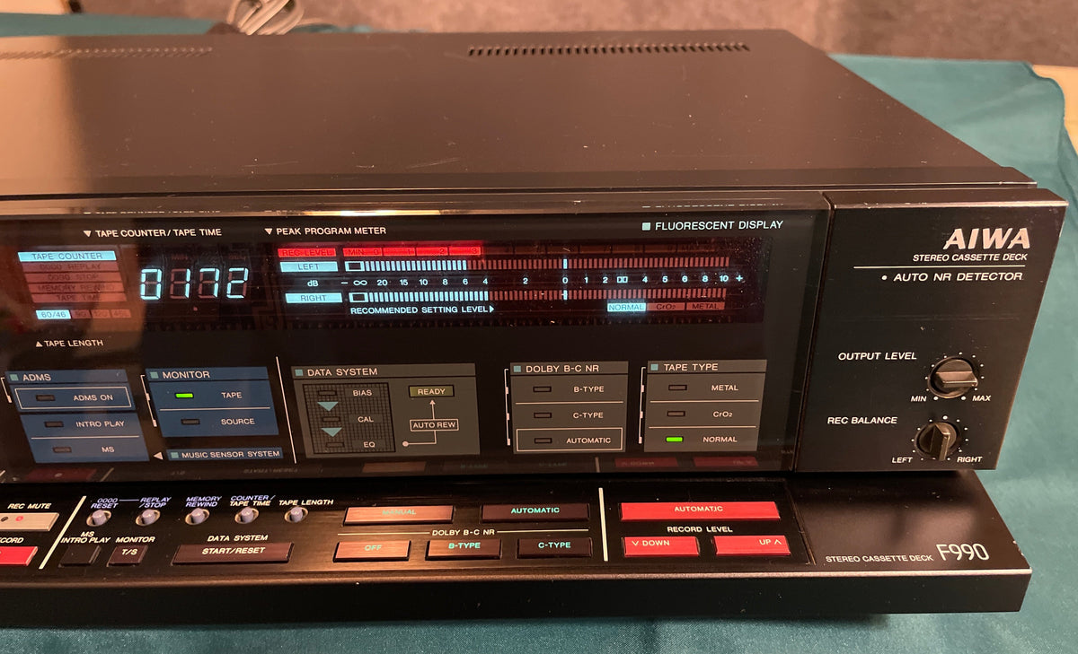 AIWA F990 Cassette Deck