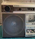 Hitachi TRK-8270HC Boombox 1980 front left side