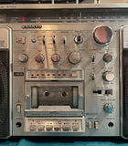 SANYO M-X920 BOOMBOX 1980 centre