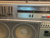 Pioneer SK-900 Boombox 1981 VU meters closeup