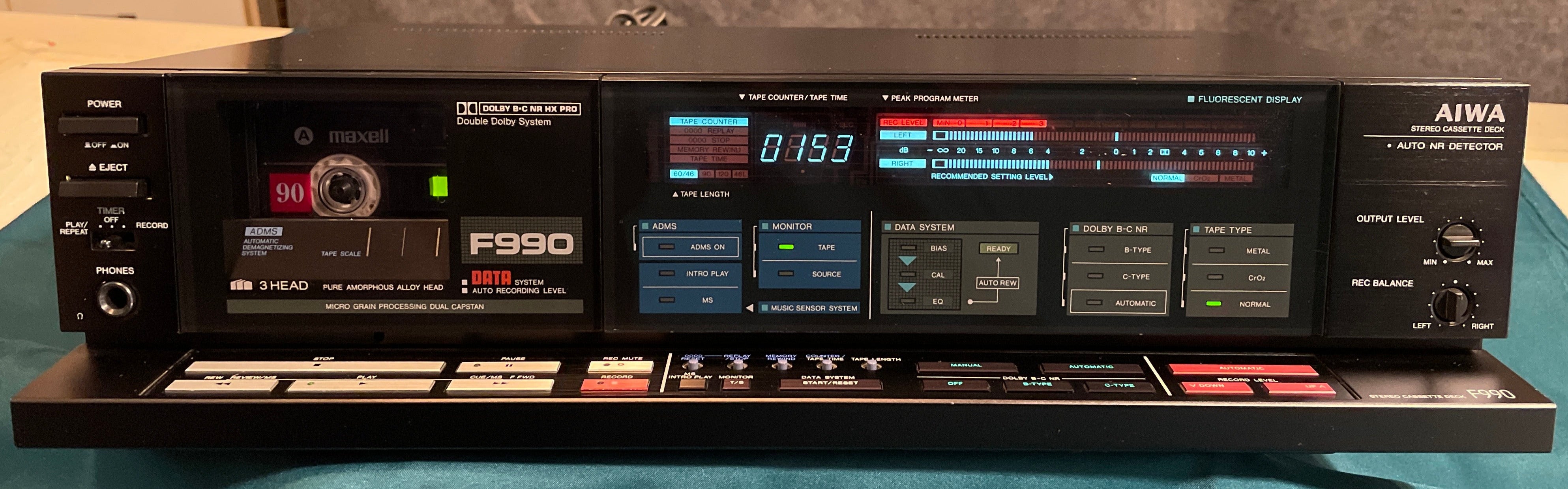 AIWA F990 Cassette Deck
