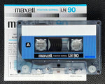 Maxell LN 1982 90 Minutes clear shell open view